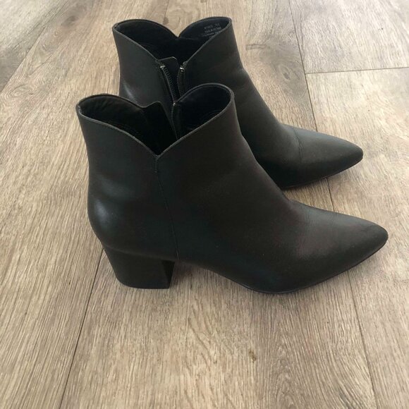 Ankle Boots - Picture 1 of 3